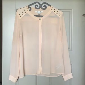 Women’s Blouse